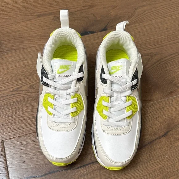 Nike White and Yellow Athletic Sneakers - Picture 3 of 4